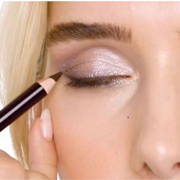 CHARLOTTE TILBURY EYESHADOW PALETTE: UPTOWN GIRL- NIB - Picture 8 of 12